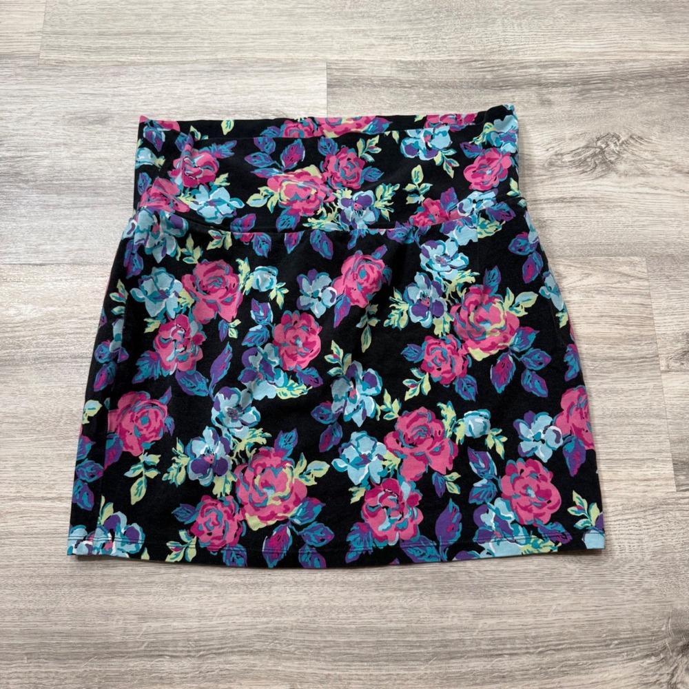No Boundaries Womens Floral Mini Skirt Black Pink Rose Jersey NJ32024CR L 11-13